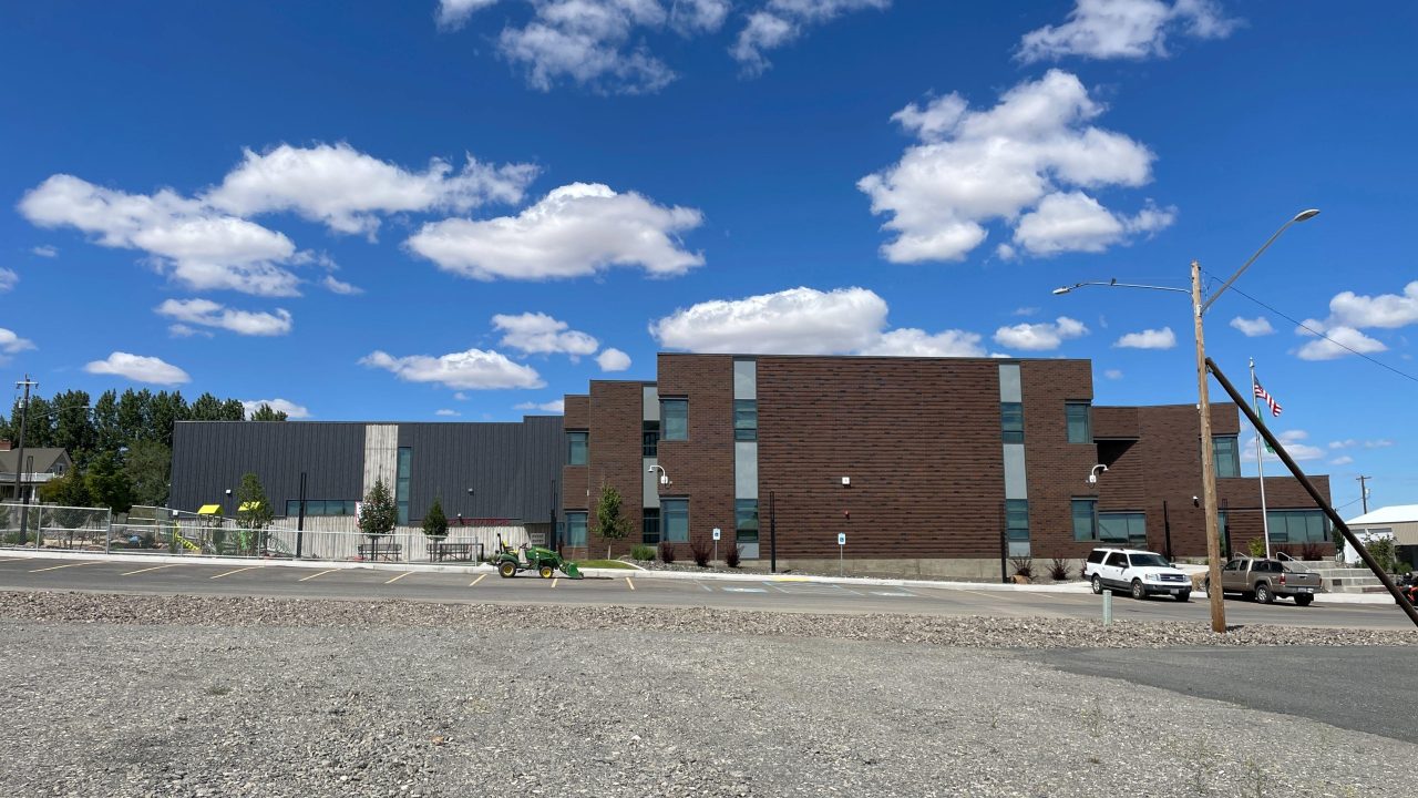 E99 D420 D 9 AC3 4 F23 A8 CE 3 C2435 D532 D7